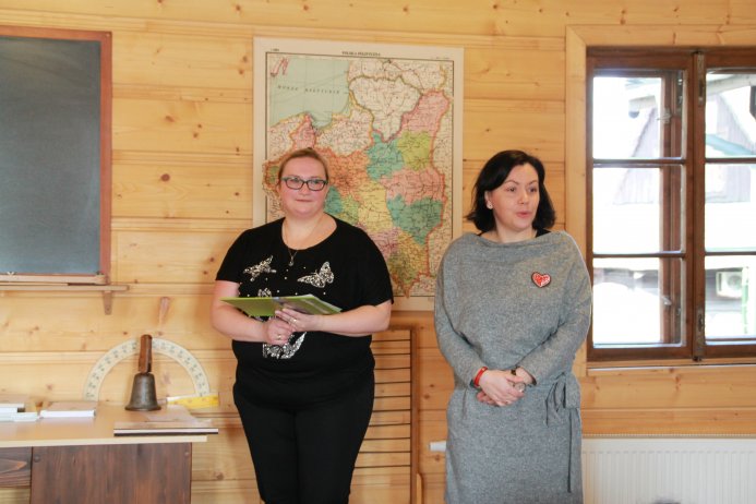 Fragment rozpoczęcia Konkursu przez Dyrektora Wiślańskiego Centrum Kultury - Katarzynę Czyż-Kaźmierczak